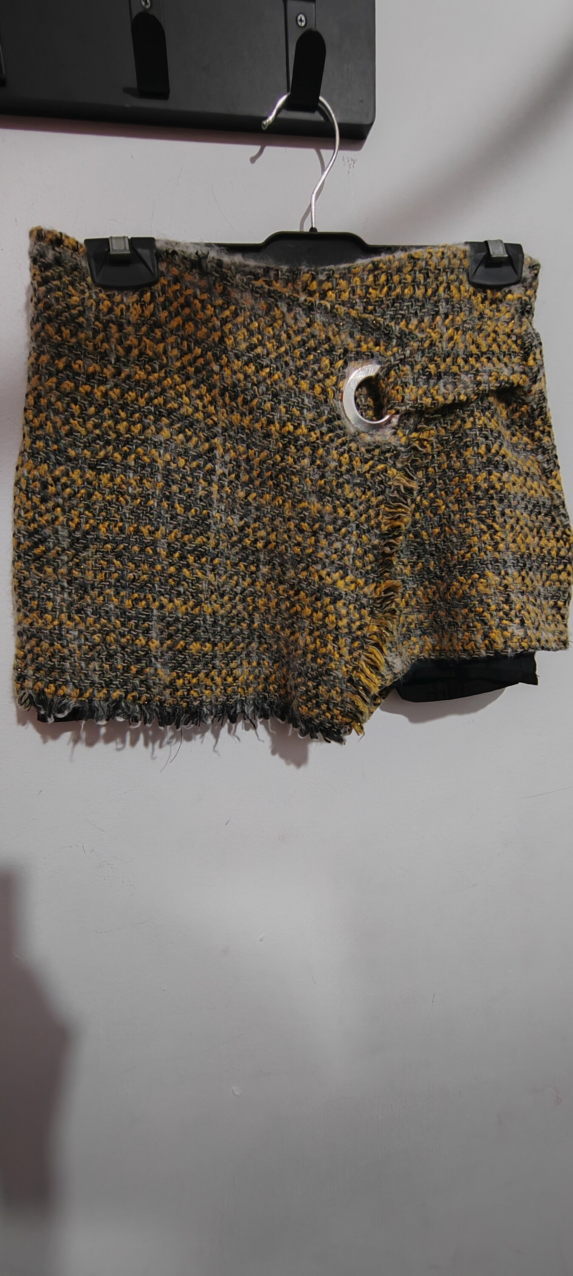 falda de marca Bershka talla M - 2